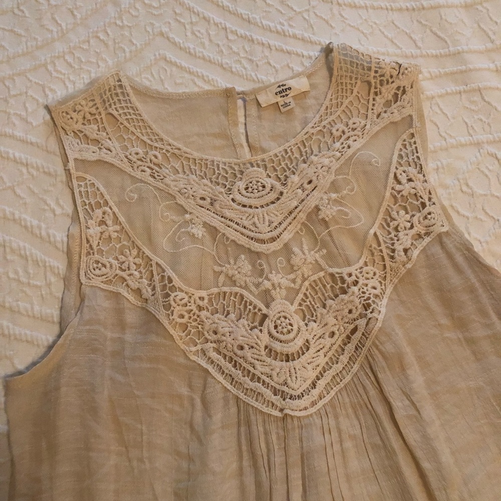 Linen & Lace tank top